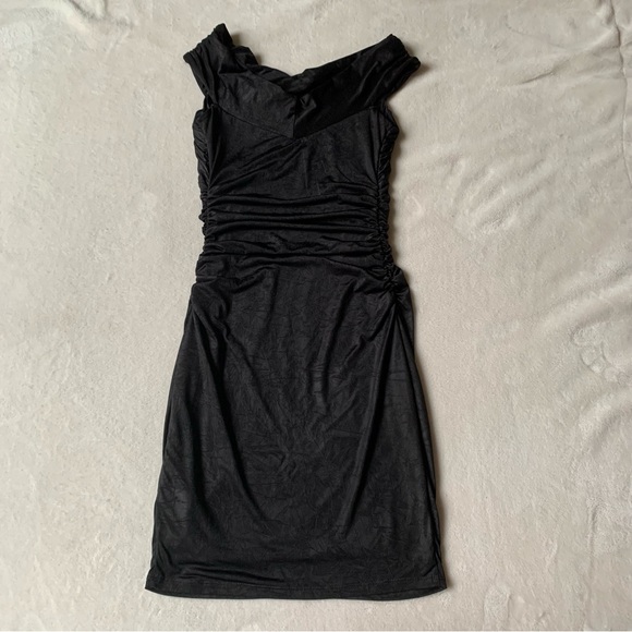 Y2k Guess Black Body Con Ruched Wide Neck Mini Dress Size XS - Picture 2 of 3